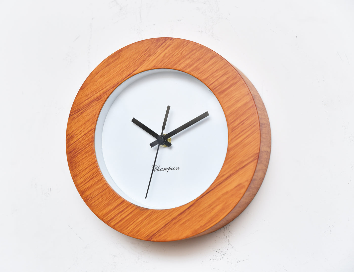 Champion White Dial Ply-Wood Round Table Clock For Decor