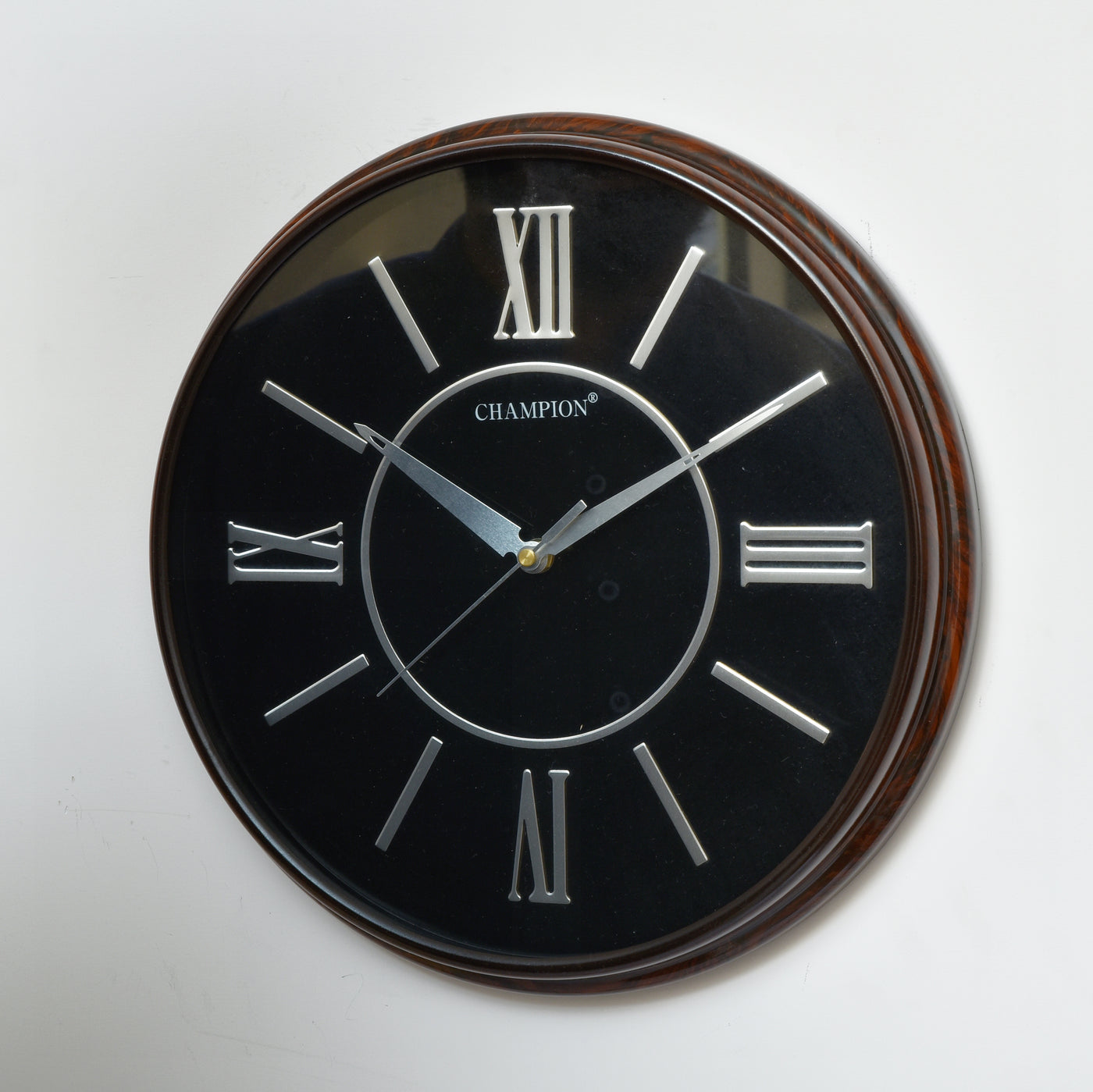 High Quality Beautiful Champion Black Wall Clock